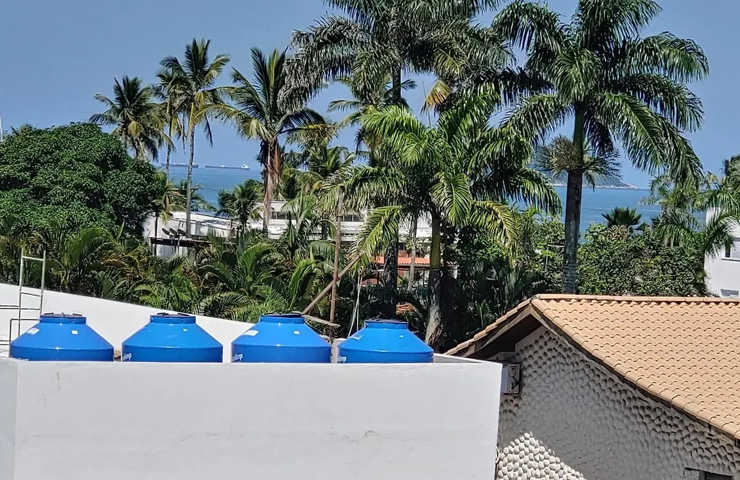 Guarujá - Praia da Enseada - 200 metros da praia - Apartamento inteiro-1